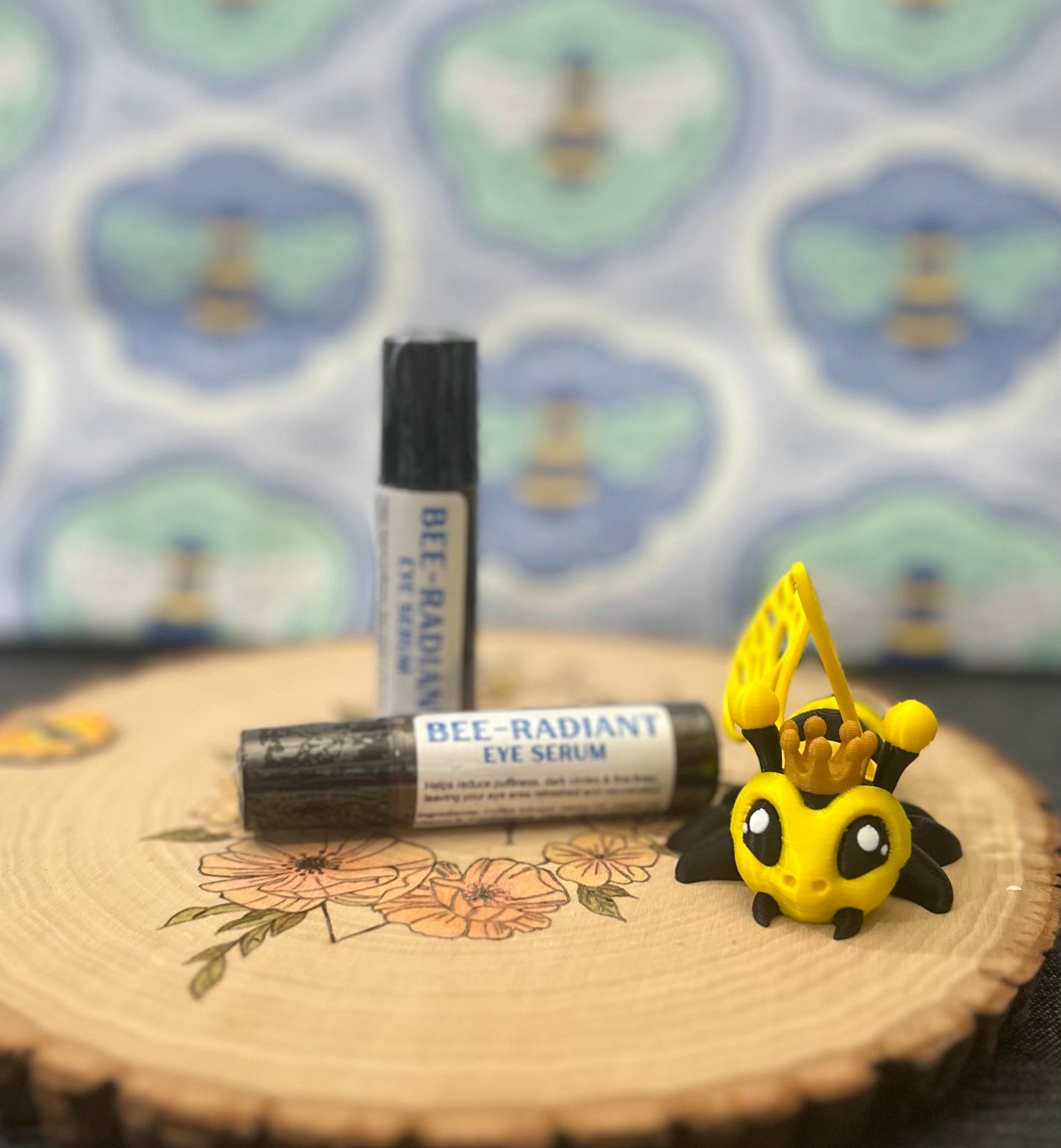 BEE-RADIANT Under Eye Roller